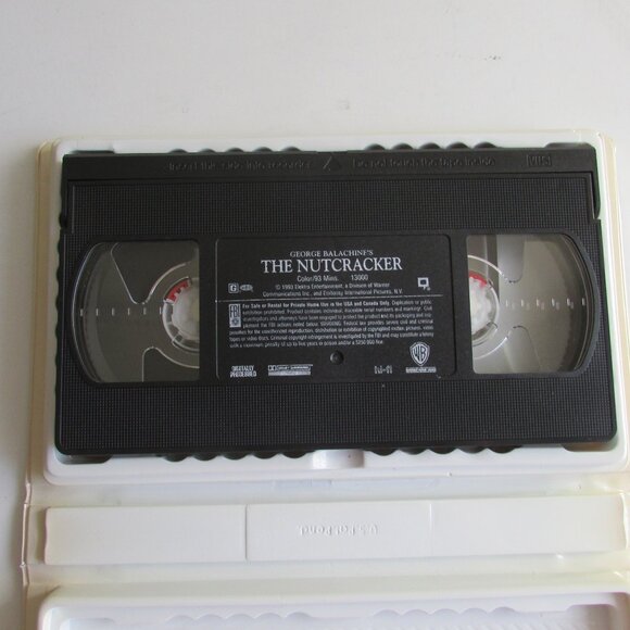 VHS Tapes - 3 Christmas movies - Picture 4 of 11